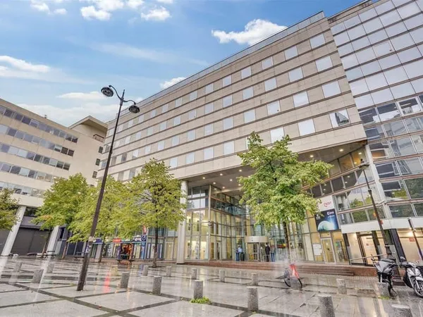 Bureaux 1438 m²
