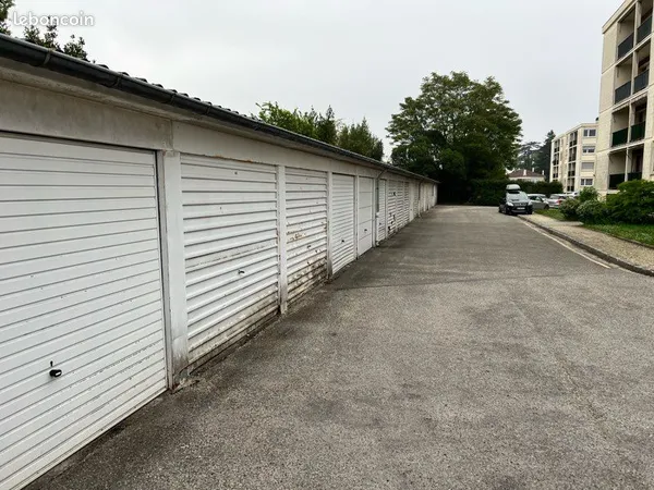 Loue garage dans résidence sécurisée