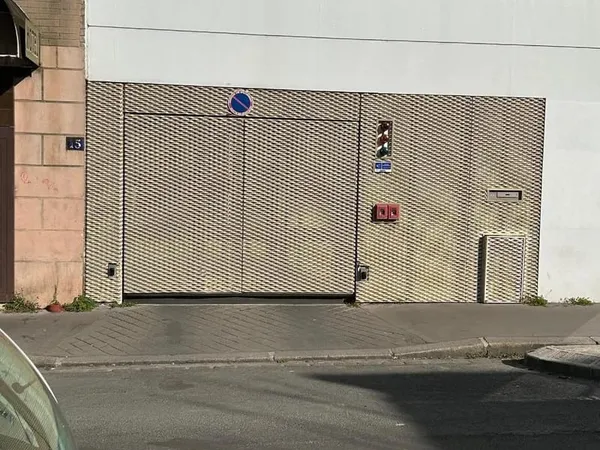 Garage et parking Location Pantin 90€