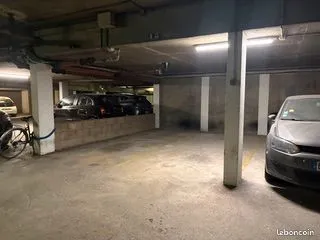 Parking à louer