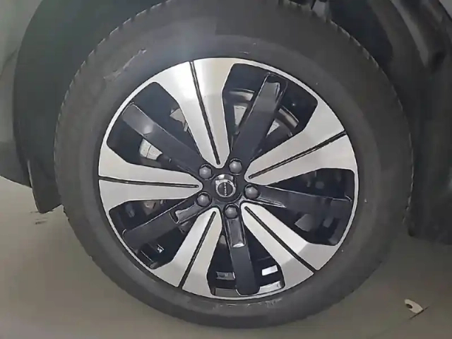 Volvo Xc60 t6 awd hybride rechargeable 253 ch+145 ch geartronic 8 — photo 13