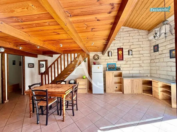 PALAVAS-LES-FLOTS - CENTRE-VILLE - T2 MEUBLÉ ET CLIMATISÉ + MEZZANINE - PLAGE À 2 MINUTES À PIED