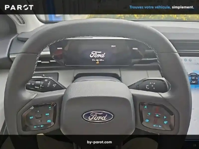 Ford Explorer 286ch extended range 77kwh rwd — photo 7