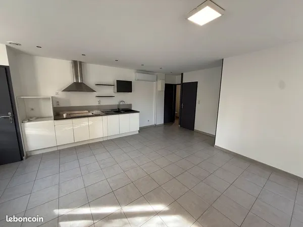 Appartement T3 Montplaisir Clim Jardin Garage stationnement