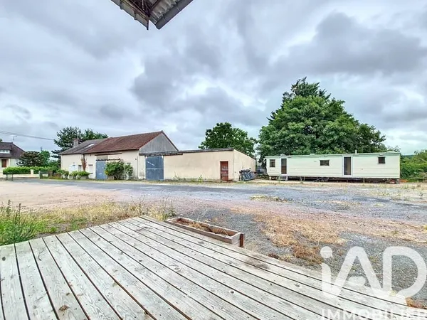 Bâtiment 600 m²