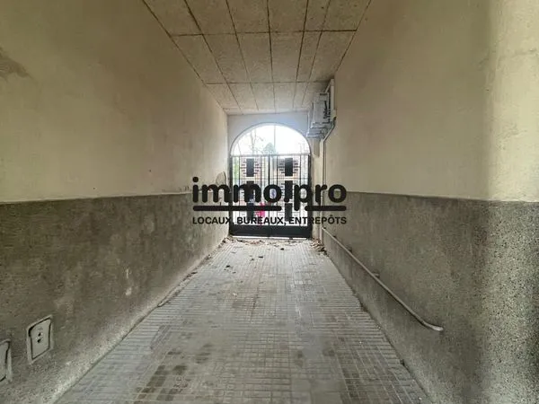 Immeuble 801 m²