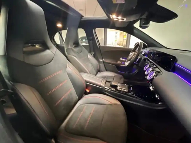 Mercedes Classe A 200 d 150ch amg line 8g-dct — photo 21