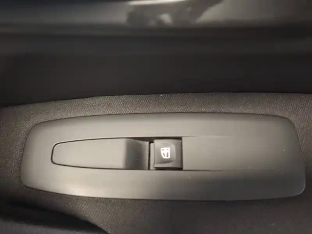 Renault Kadjar blue dci 115 — photo 32