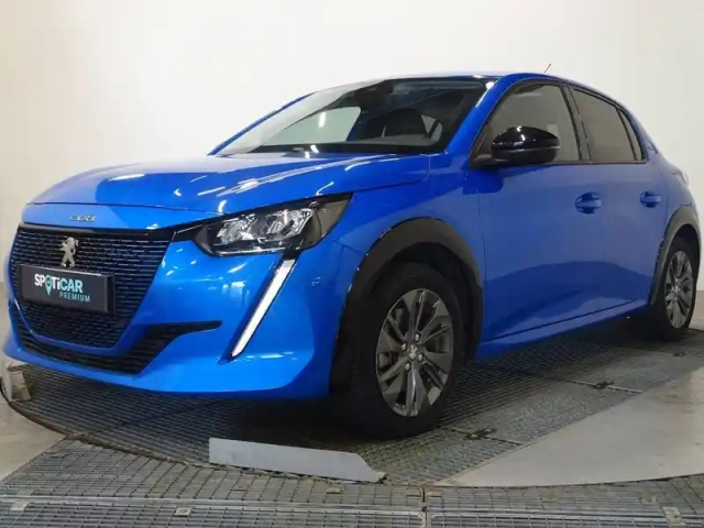 Peugeot 208 e- 136ch style