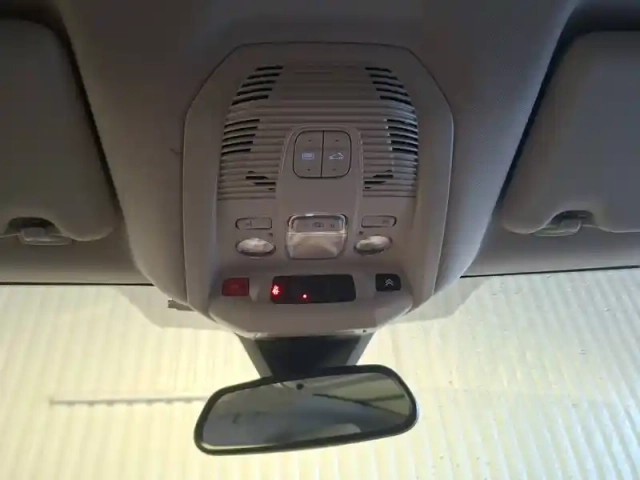 Citroën C5 Aircross puretech 180 s&amp;s eat8 — photo 30