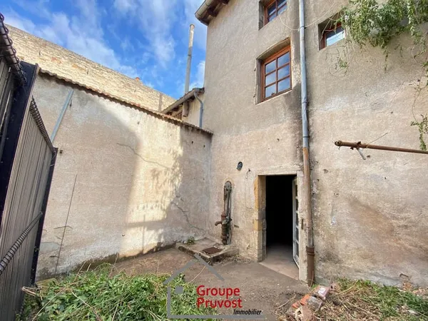 Maison 2 pièces 94 m²
