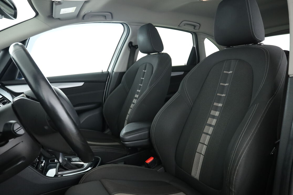 BMW Série 2 Active Tourer 225xe BVA6 — photo 9