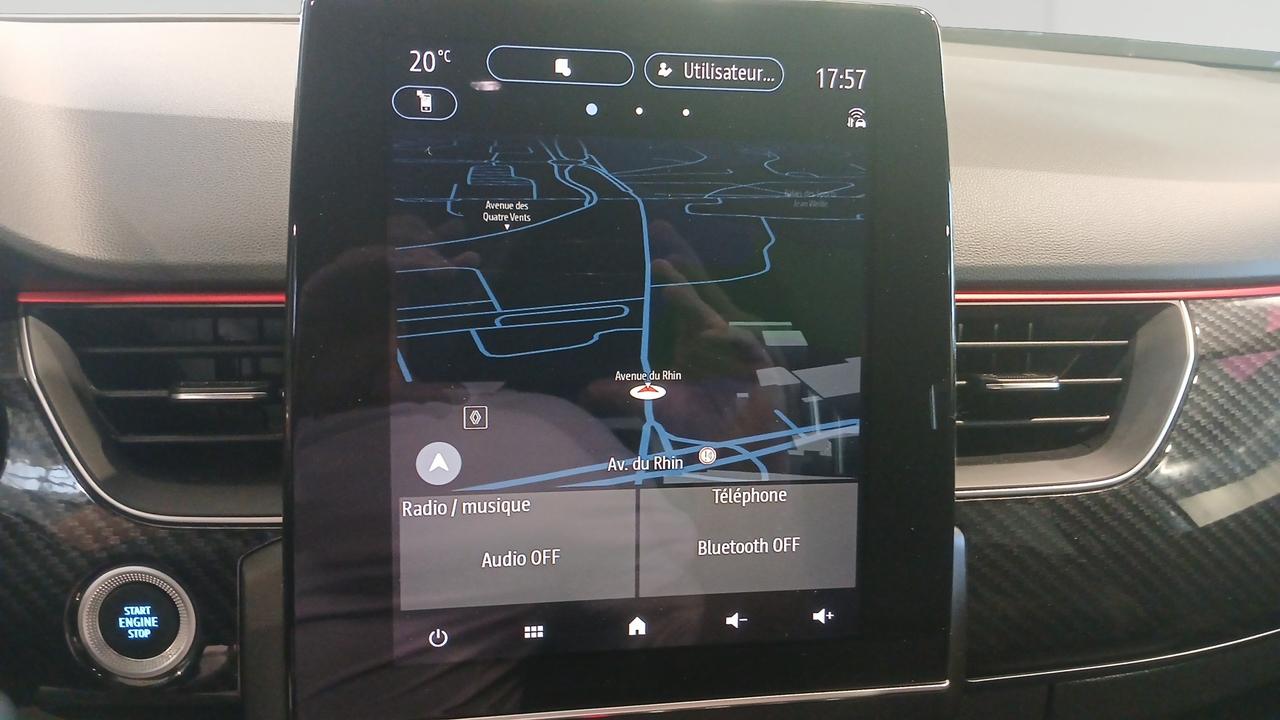 Renault Arkana E-Tech 145 - 21B — photo 16