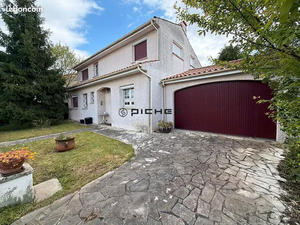 Maison 6 pièces 160 m²