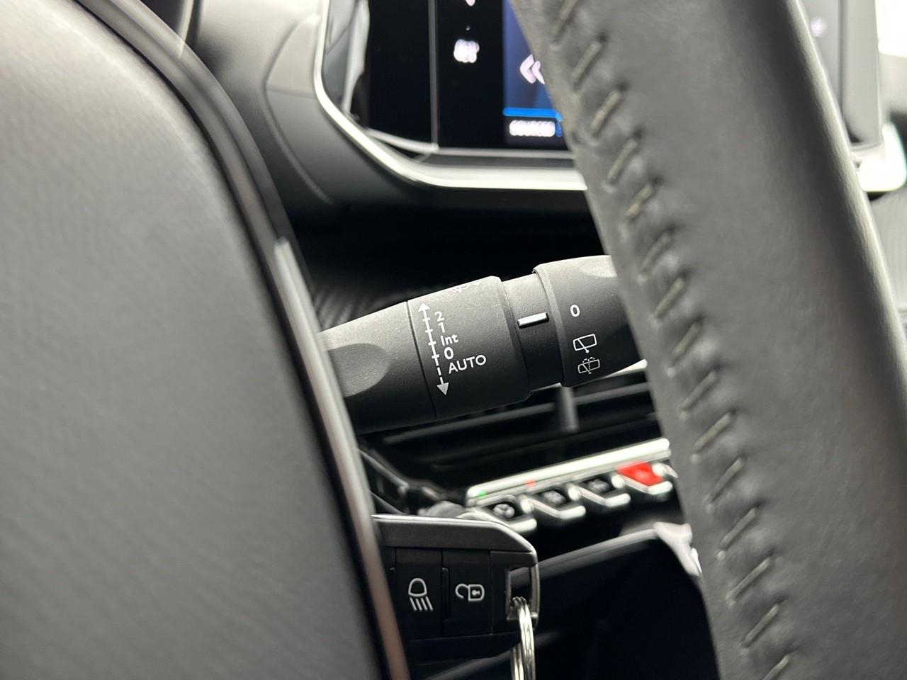 Peugeot 2008 puretech 100 s&s bvm6 style — photo 22
