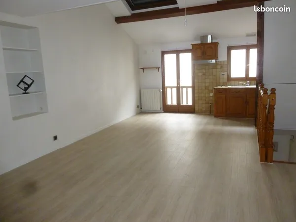 Appartement duplex F2 à AY 14 B rue du prêche