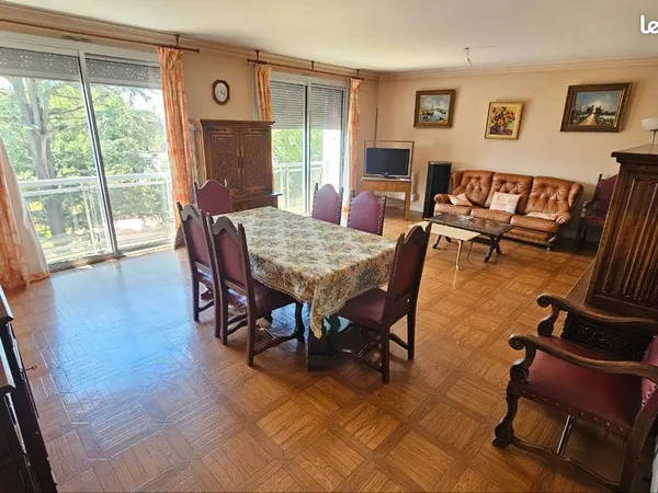 Appartement T4, 95m2, 2 chambres, centre-ville