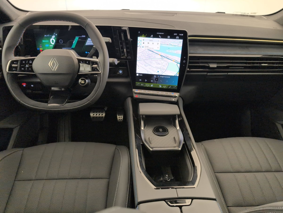 Renault Rafale — photo 13