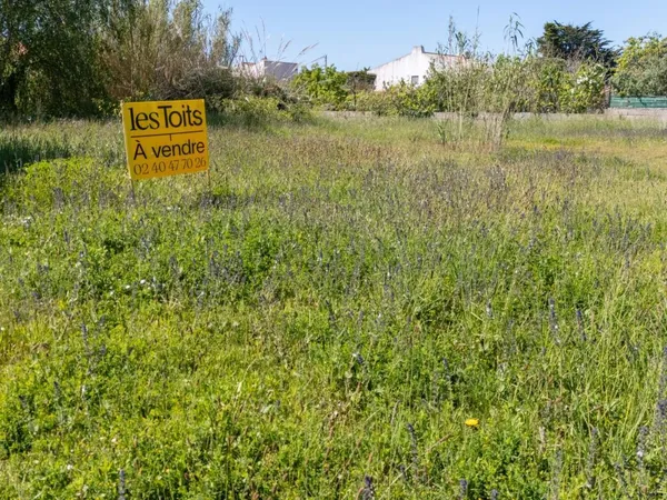 Terrain de 1370m²