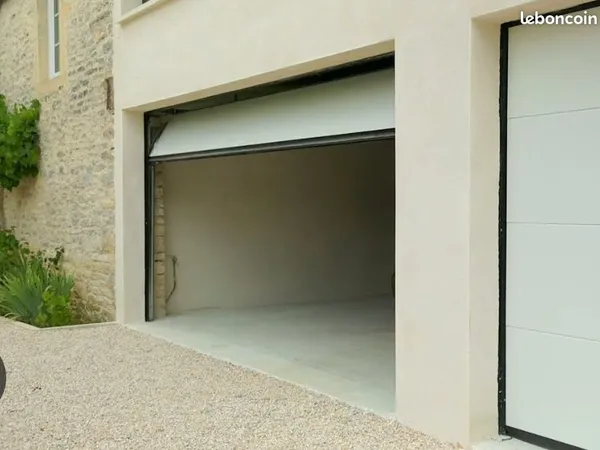Location garage place ney