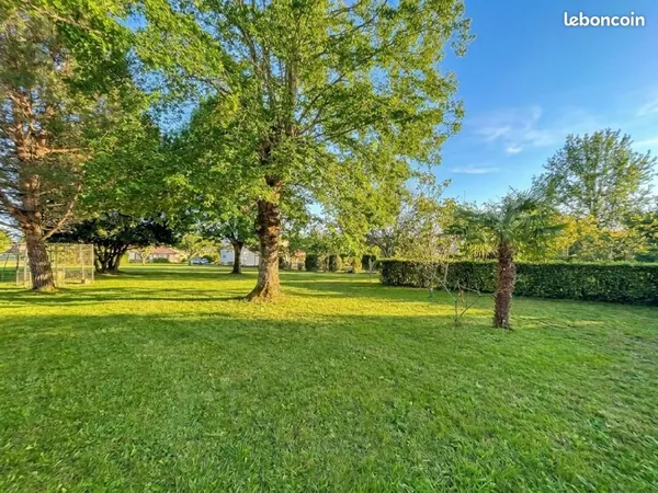 Terrain 658 m² Fargues Saint Hilaire