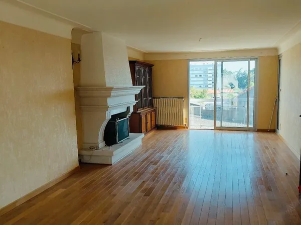 A Louer Maison Appartement 85m2