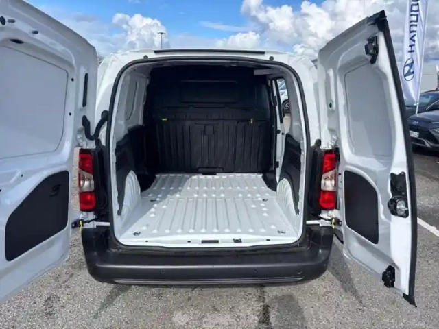 Fiat Doblo fg m 650kg bluehdi 100ch s&amp;s pack premium connect — photo 9