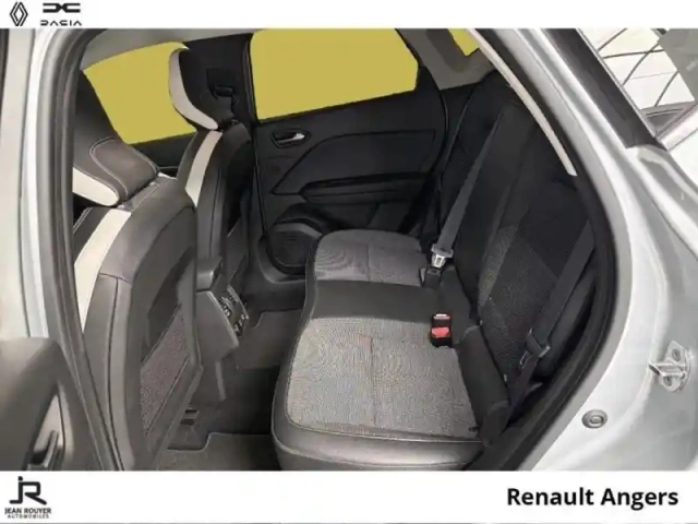 Renault Captur 1.6 e-tech plug-in 160ch intens — photo 4