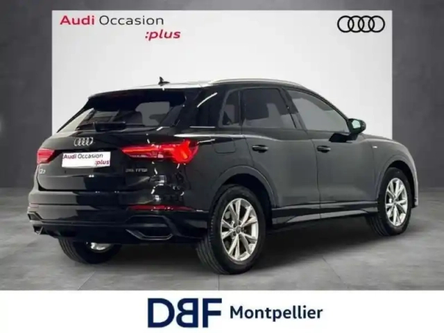 Audi Q3 35 tfsi 150 ch s tronic 7 s line