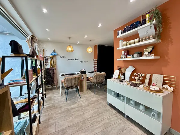 Fonds de commerce 4 pièces 56 m²
