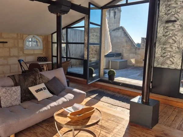 Libourne loft avec terrasse et vue sur riviere et jacuzzi