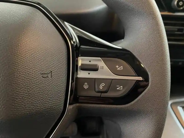 Peugeot Partner m charge utile majorée electrique 136ch  (prime cee b2b 5110? deduit) — photo 11
