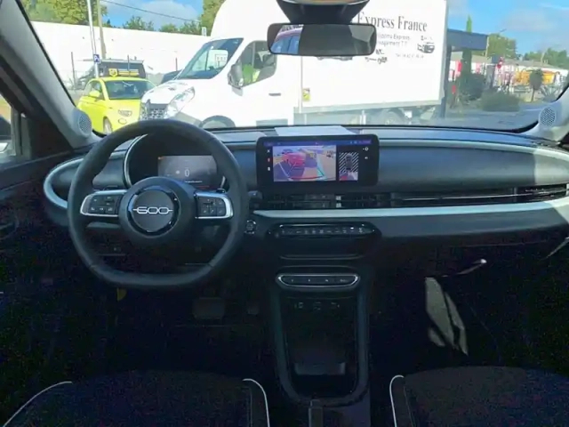 Fiat 600 1.2 hybrid 136ch dct6 — photo 35