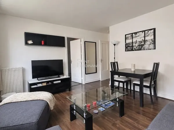 Paris 15 - CAMBRONNE/MOTTE PICQUET GRENELLE. 1 p. 27,3 m² + cave. DPE C