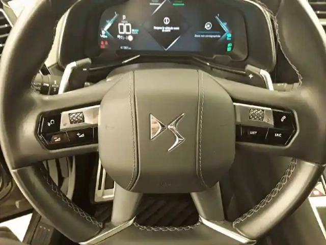 Ds Ds 7 ds7 crossback hybride e-tense 300 eat8 4x4 — photo 117