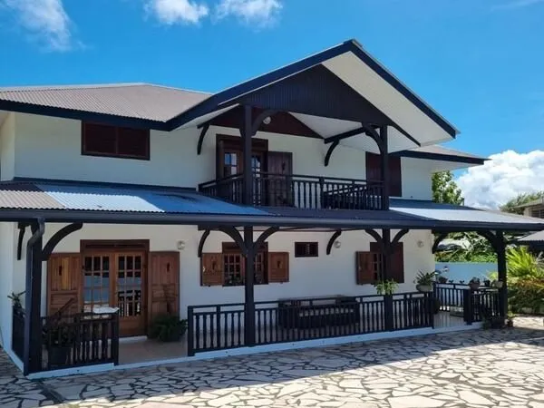 Maison à vendre 5 pièces REMIRE MONTJOLY (973)
