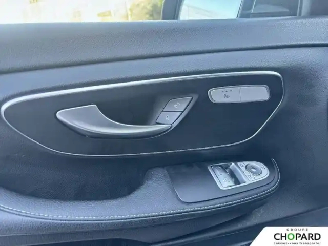 Mercedes Cla sse v extra-long 300 d 9g-tronic — photo 15