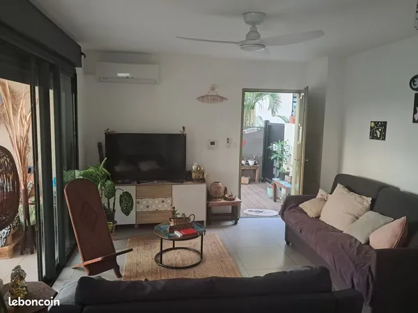 A vendre magnifique maison coeur st gilles les bains
