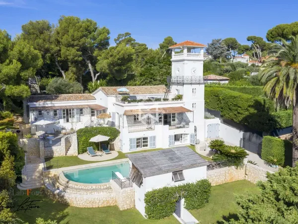 Villa 10 pièces 400 m²