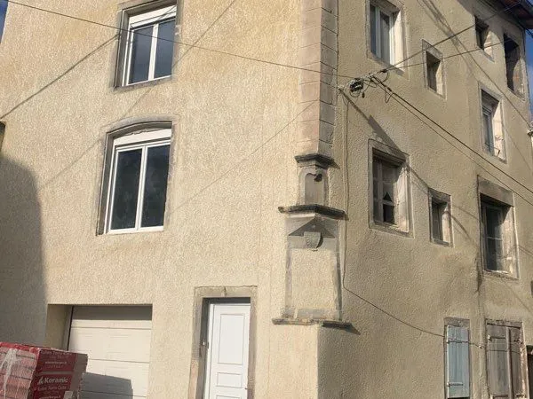 URGENT - maison de 240 m² en plein centre-ville de