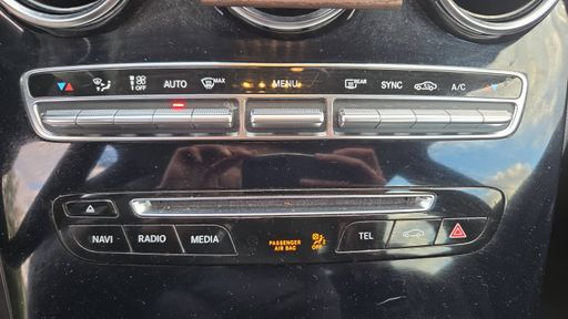 Mercedes Classe C 180 156 7G-Tronic - Sensation – 2015 – 119000 km – Essence – Boîte Automatique — photo 3