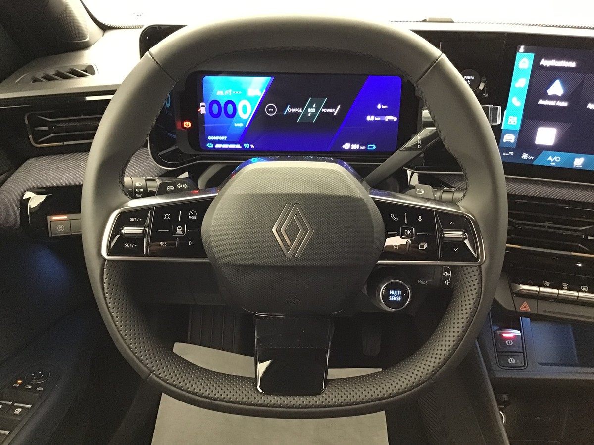 Renault R4 — photo 12