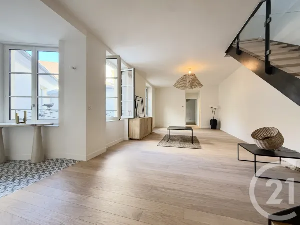 Vends Duplex 112m² 5' RER A