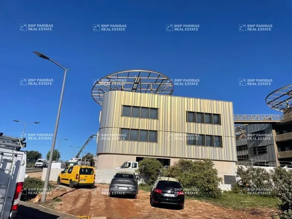 Bureaux 1429 m²