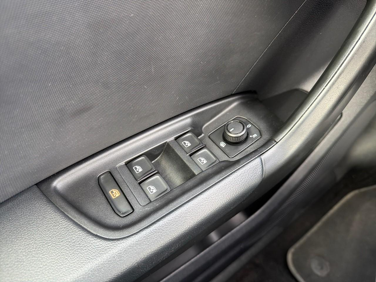 Audi A1 sportback 25 tfsi 95ch advanced — photo 21