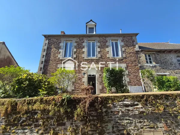 MAISON DE VILLE