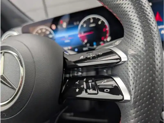 Mercedes Gla 200 d — photo 14