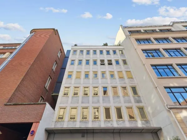 Bureaux 119 m²