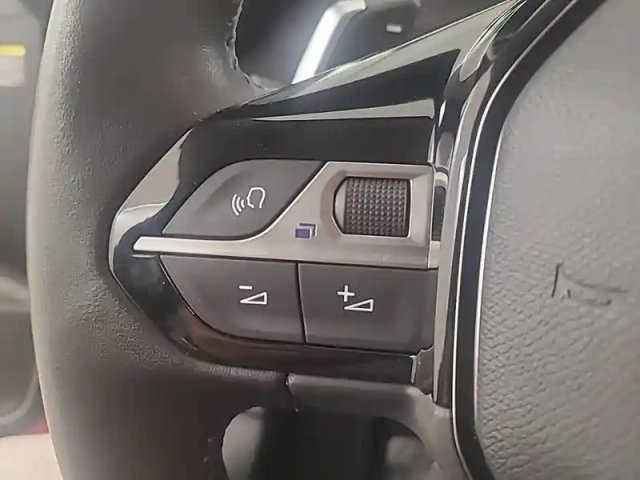 Peugeot 208 puretech 100 s&amp;s eat8 — photo 66