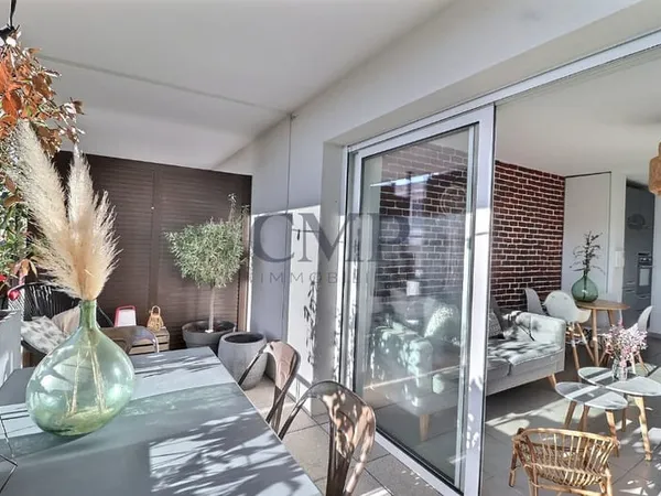 Appartement T3 avec terrasse